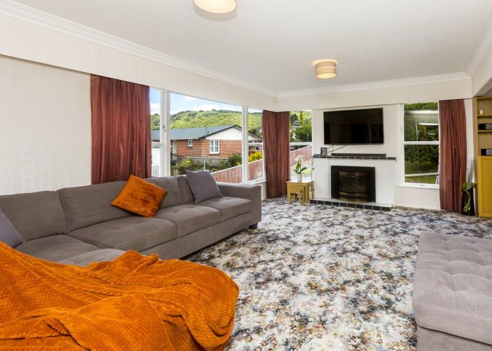  at 4 Dawn Grove, Brown Owl, Upper Hutt