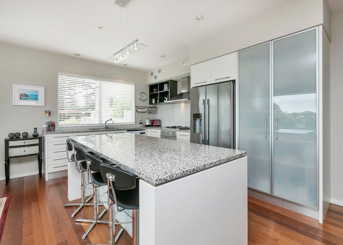  at 20 Quebec Road, Milford, Auckland