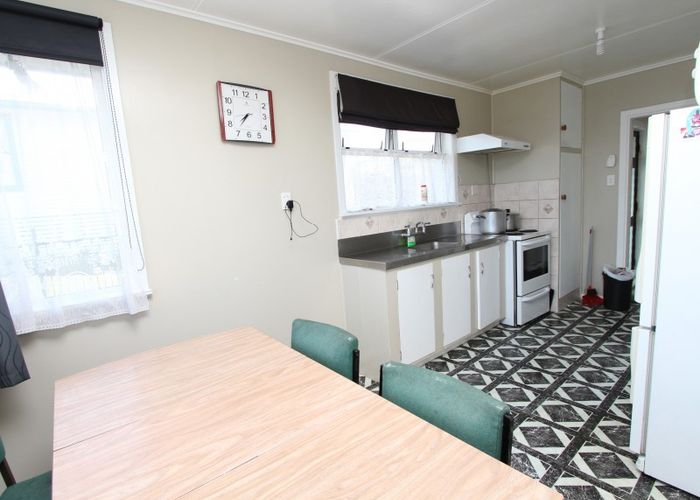  at 76 Warspite Avenue, Cannons Creek, Porirua
