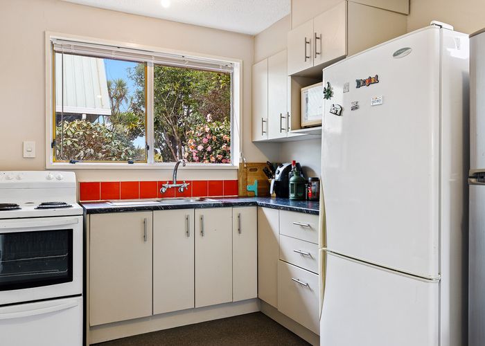  at 1/3 Binstead Place, Avondale, Christchurch