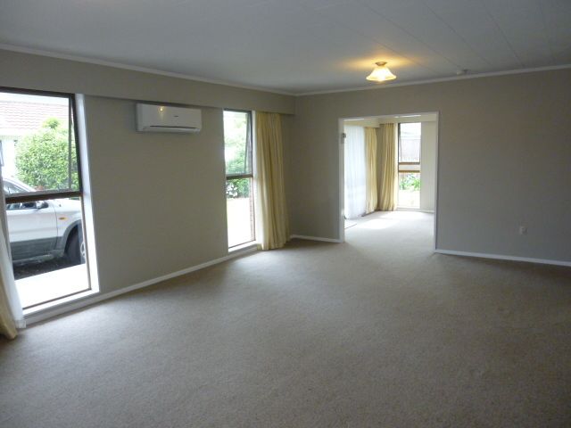  at 0 , Waikanae