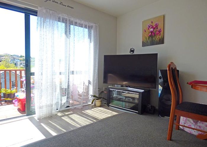  at 2726/10 John Jennings Drive, Oteha, Auckland