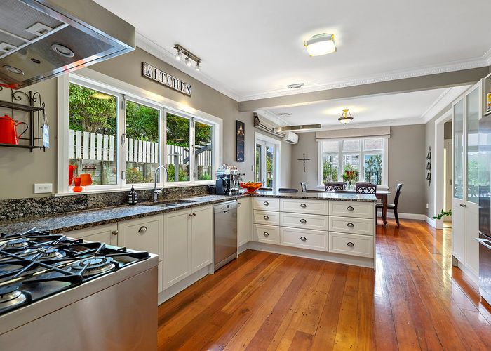  at 33 Clutha Avenue, Khandallah, Wellington