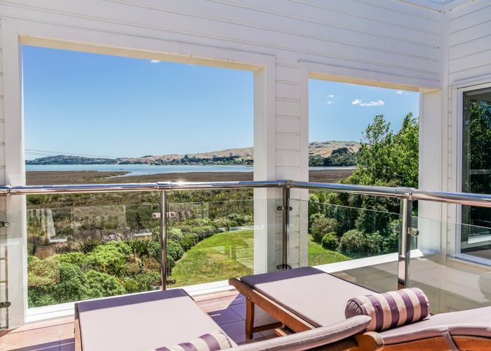  at 19 Paekakariki Hill Road, Pauatahanui