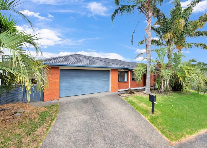 at 10 Chelmsley Avenue, Henderson, Auckland