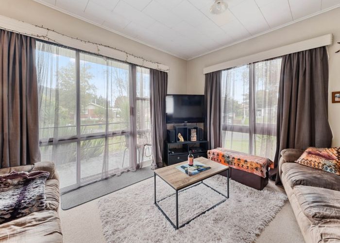  at 4 Beryl Place, Pukehangi, Rotorua