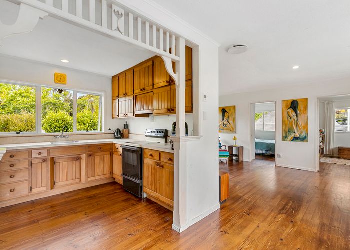  at 18 Warwick Avenue, Titirangi, Auckland