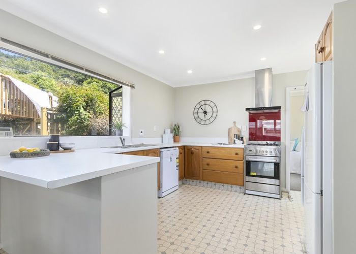  at 68 Lees Grove, Wainuiomata, Lower Hutt
