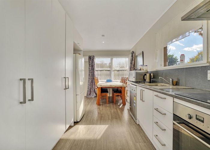  at 2 Lovelock Place, Chartwell, Hamilton