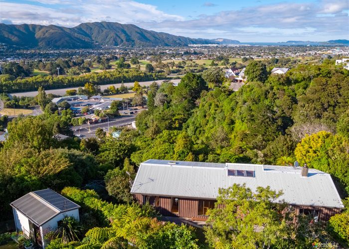  at 18 Vista Grove, Kelson, Lower Hutt