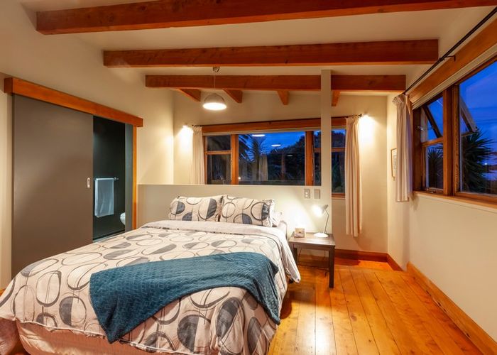  at 44 Ngapaki Street, Waikanae Beach, Waikanae
