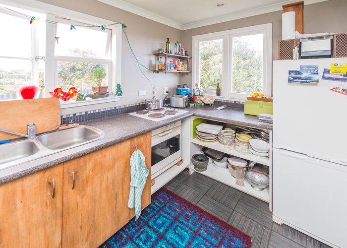  at 27 Manuka Street, Castlecliff, Whanganui