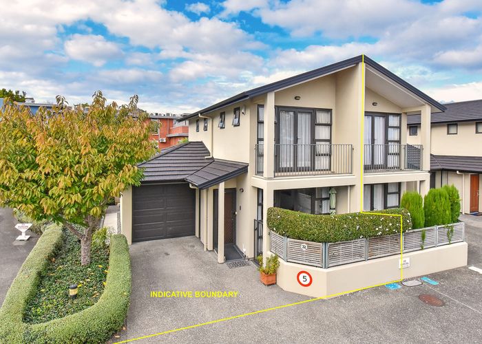  at 32/8 Landscape Road, Papatoetoe, Auckland