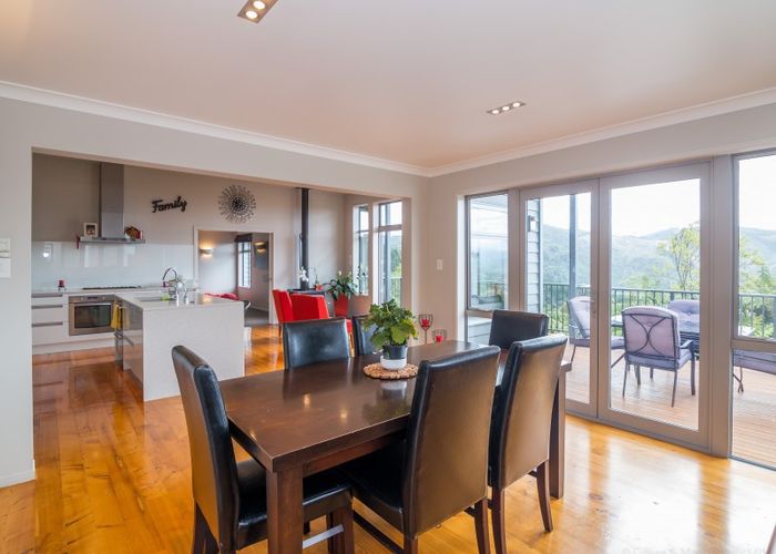  at 39 Sylvan Way, Silverstream, Upper Hutt
