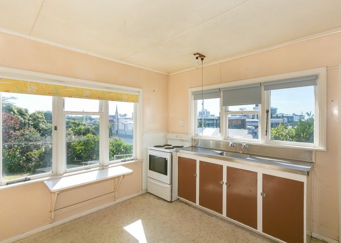  at 58 Gover Street, New Plymouth, New Plymouth