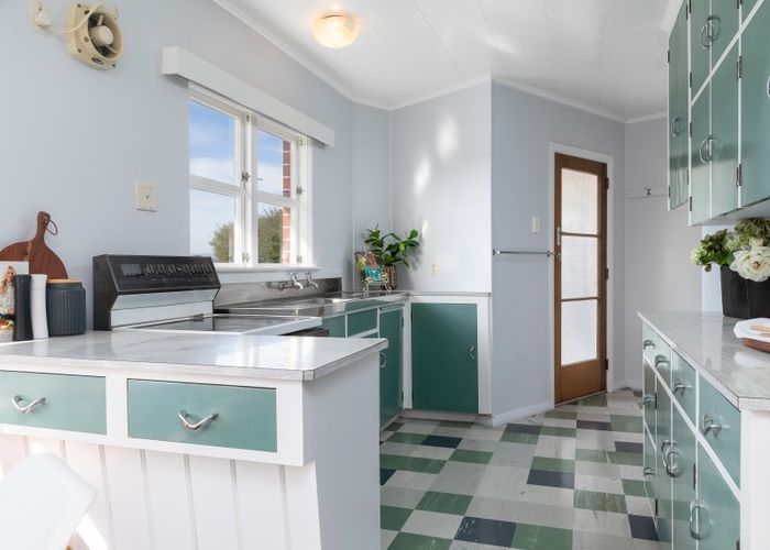  at 3232 State Highway 2, Clareville, Carterton