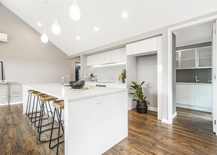  at 2 Roy Hilton Drive, Flagstaff, Hamilton