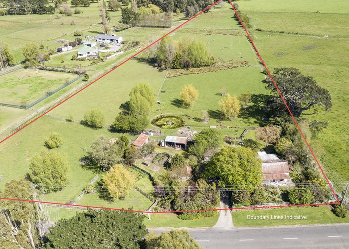  at 153 Chester Road, Clareville, Carterton