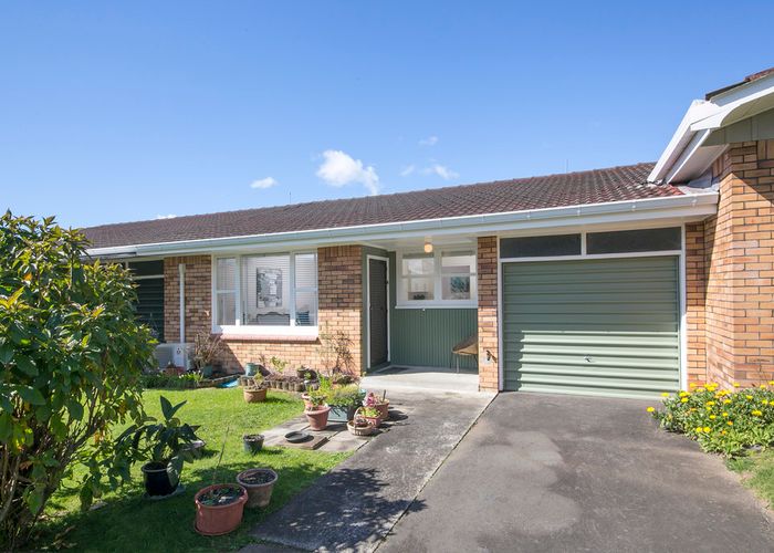  at 3/16 Stamford Park Road, Mount Roskill, Auckland