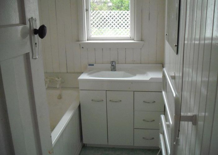  at 4 Croft Grove, Moera, Lower Hutt