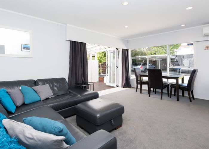  at 2/360 Bucklands Beach Road, Bucklands Beach, Auckland