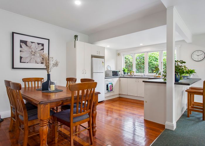  at 12 Jordan Avenue, Onehunga, Auckland
