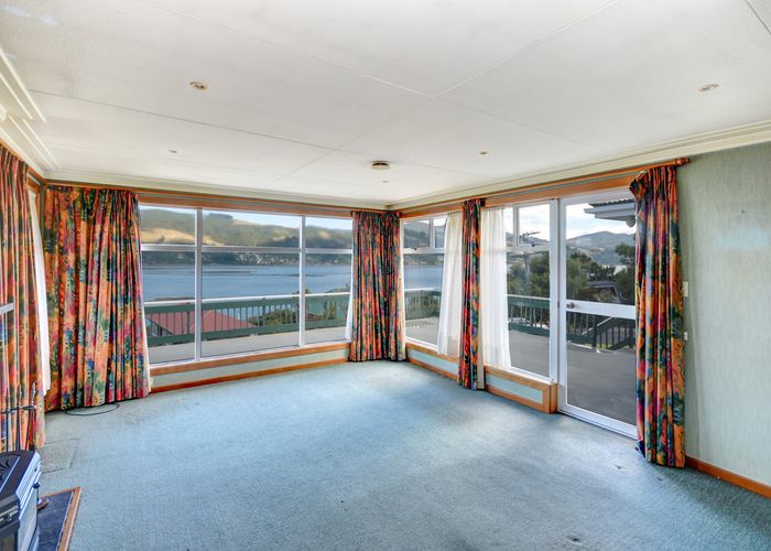 Free property data for 19 Bayne Terrace, Macandrew Bay, Dunedin homes