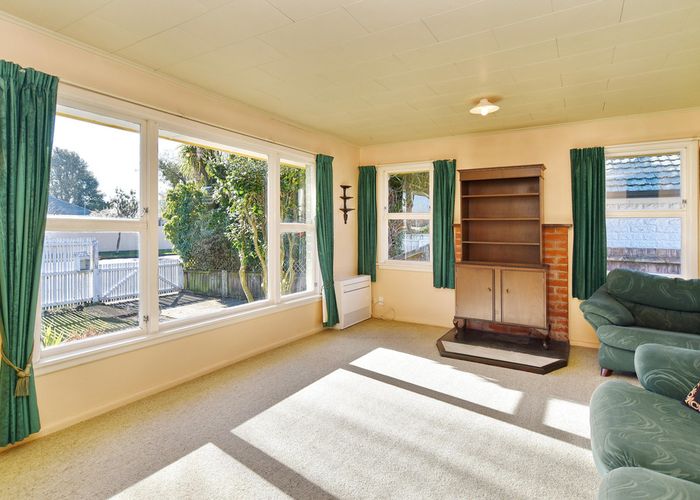  at 86 Crofton Road, Harewood, Christchurch