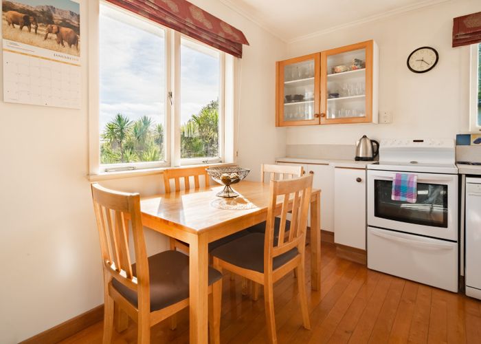  at 26 Avonleigh Road, Green Bay, Auckland