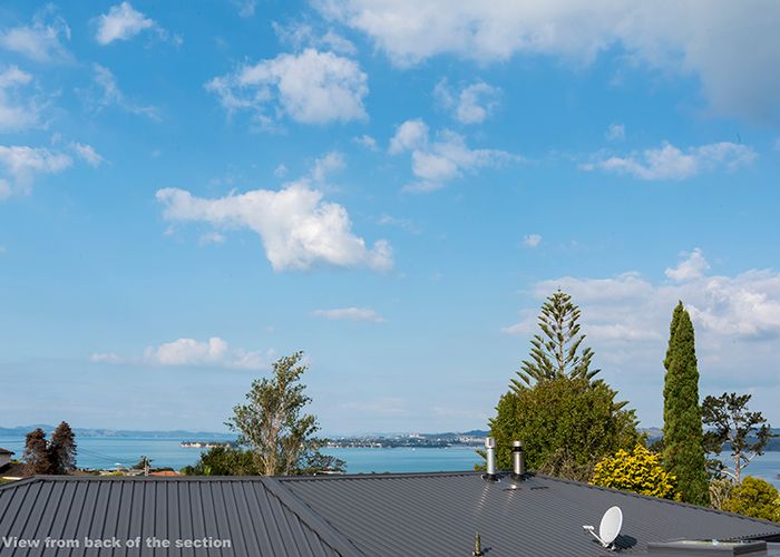  at 5 Beach Road, Mellons Bay, Auckland