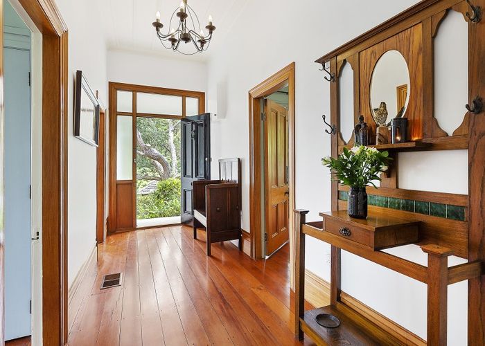  at 49 Simla Crescent, Khandallah, Wellington