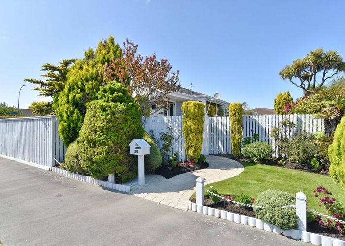  at 22 Prestons Road, Redwood, Christchurch