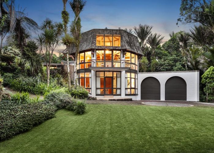  at 43 Bush Road, Waiatarua, Auckland