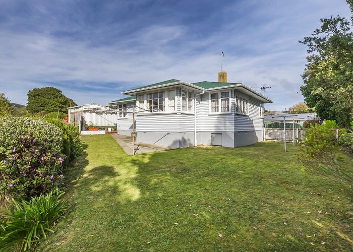  at 130 Bedford Street, Cannons Creek, Porirua
