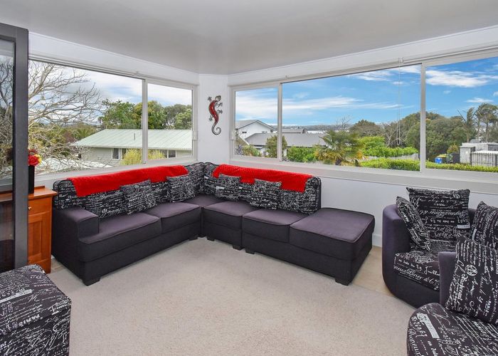  at 2D/12 Seaway Road, Clarks Beach, Clarks Beach