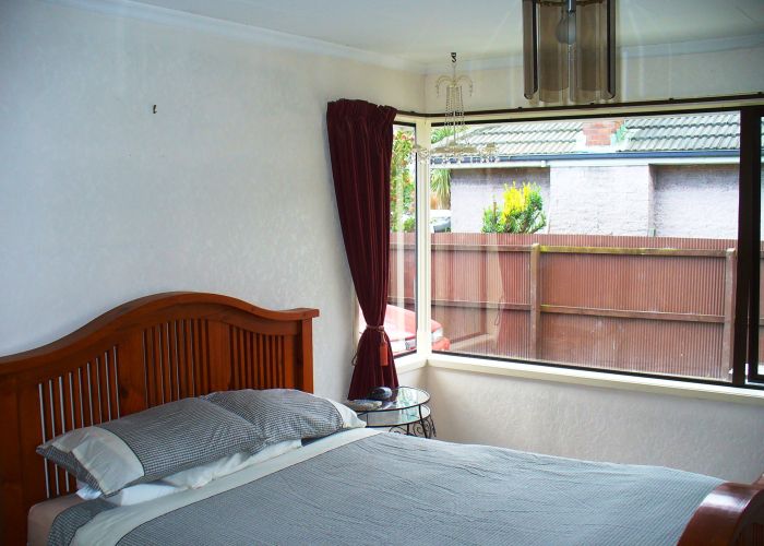  at 9 Kendal Avenue, Burnside, Christchurch