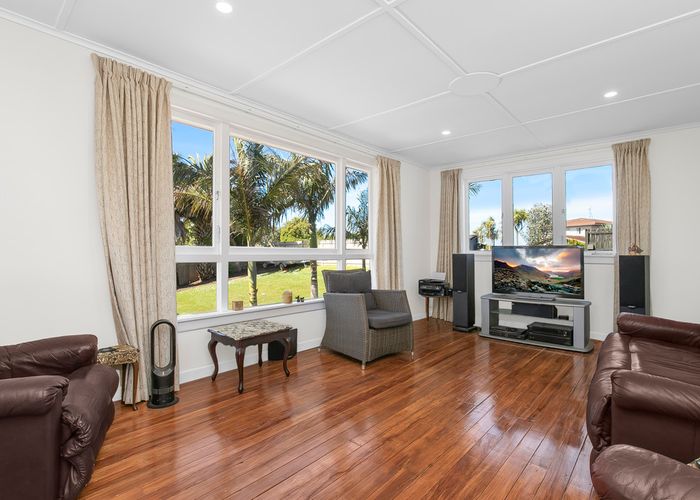  at 1/103 Cook Street, Howick, Auckland