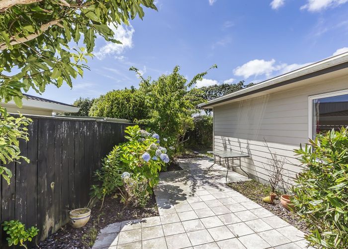  at 33 Longitude Place, Whitby, Porirua