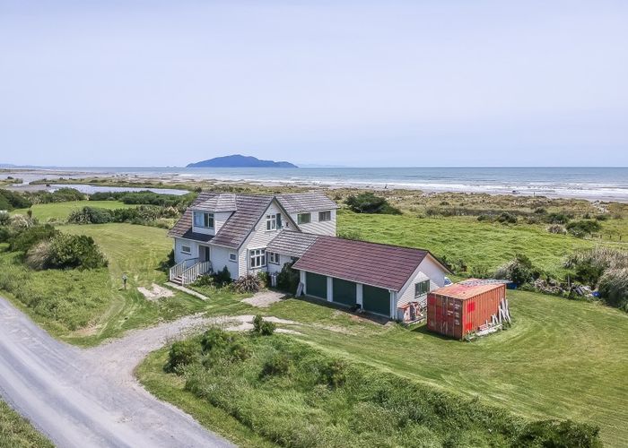  at 55 Kapiti Lane, Otaki Beach, Otaki