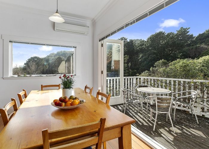  at 31 Melbourne Road, Island Bay, Wellington