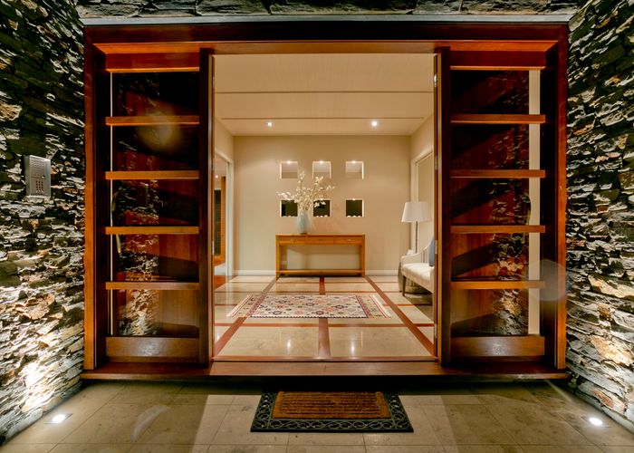  at 27 Goldflats Lane, Albany