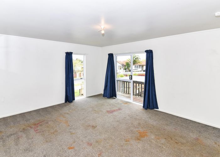  at 1/25 Silver Creek Road, Weymouth, Auckland