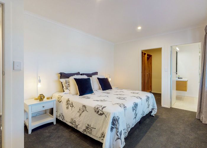  at 34 Westview Grove, Miramar, Wellington