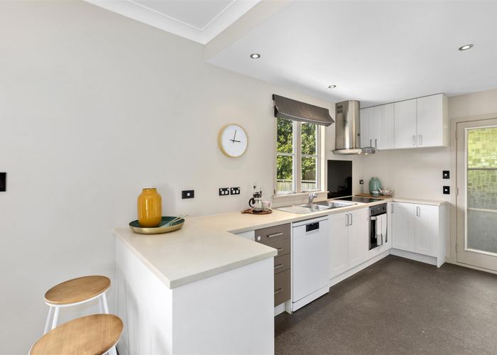  at 18 Young Grove, Stokes Valley, Lower Hutt