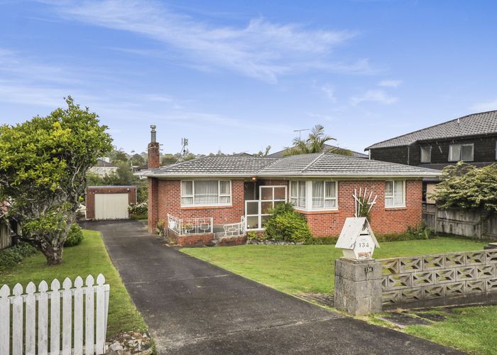  at 134 Wellington Street, Howick, Auckland