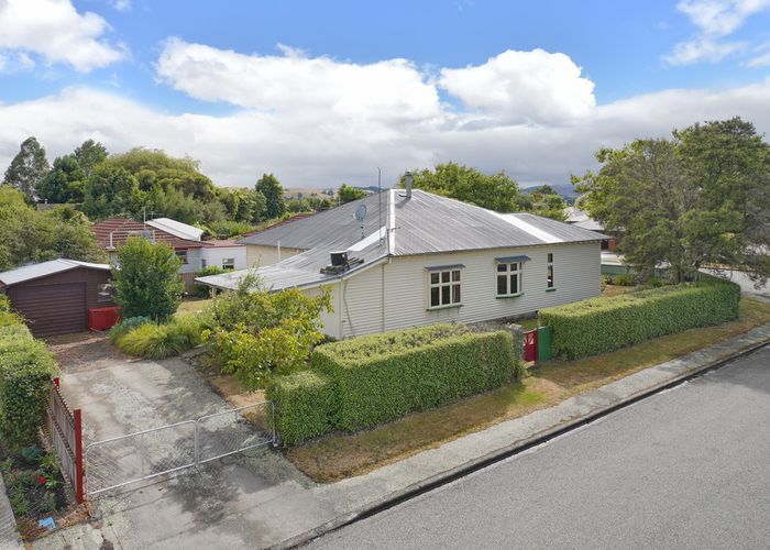 Free property data for 2 Bankview Place, Amberley, Amberley homes.co.nz