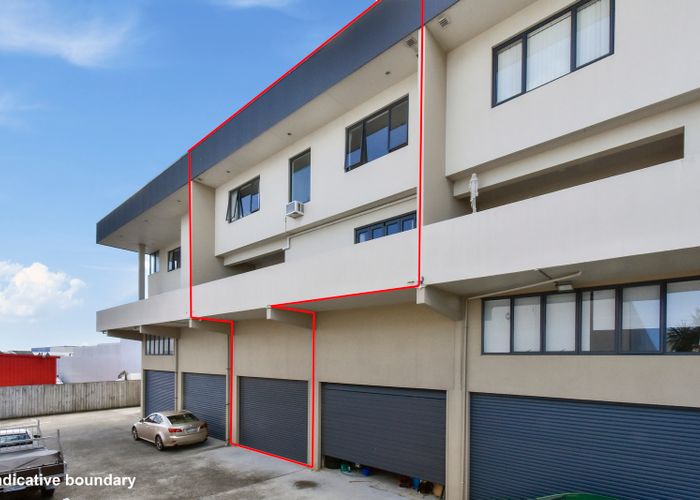  at 6/11 Jack Conway Avenue, MANUKAU, AUCKLAND