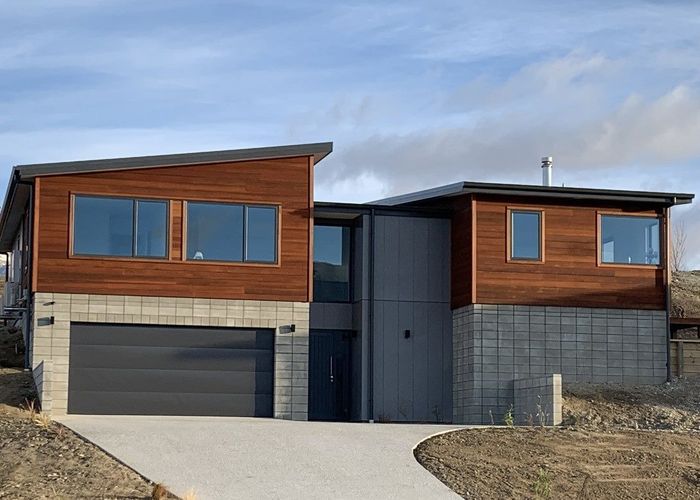  at 69 Stratford Drive, Mount Pisa