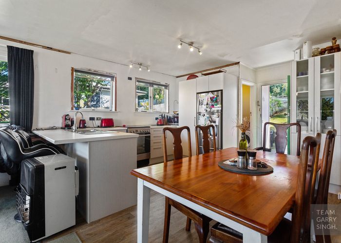  at 3 Rosehill Drive, Rosehill, Papakura
