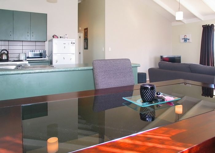  at 4 Coventry Close, Ascot Park, Porirua
